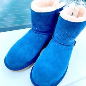 UGG Dae Perf Navy Winter Boots